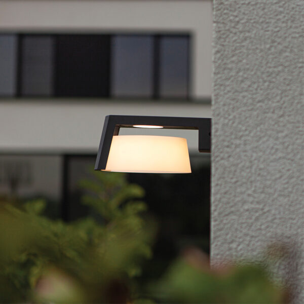 LAMP-MURO. EXTERIOR WAND 11W, 127V, 950LM, 58MM, IP44 GRIS OSC. - Imagen 4