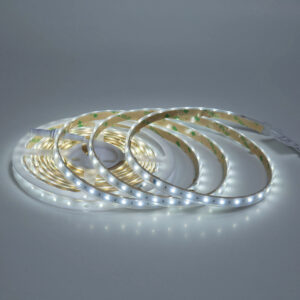 TIRA FLEXIBLE LED 3528 SMD 127V IP45 LUZ DIA